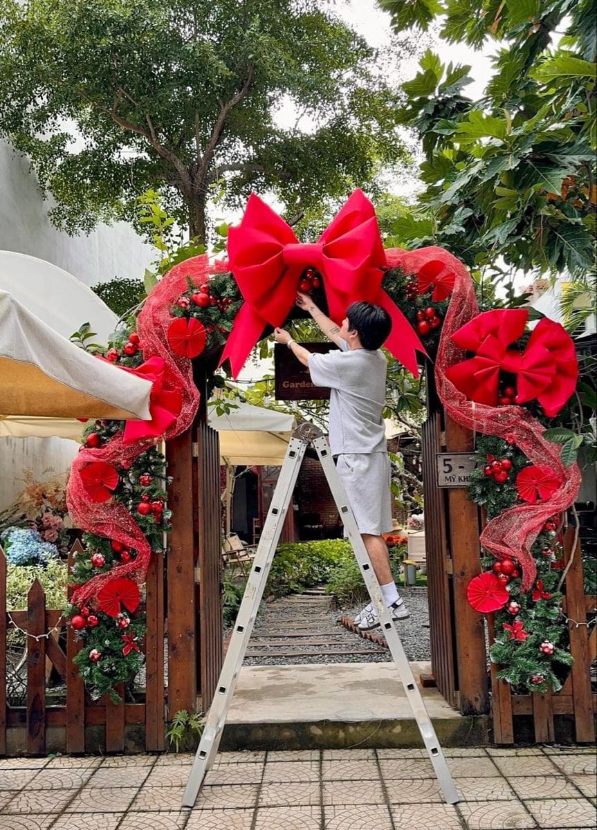  trang trí cửa kính Noel 